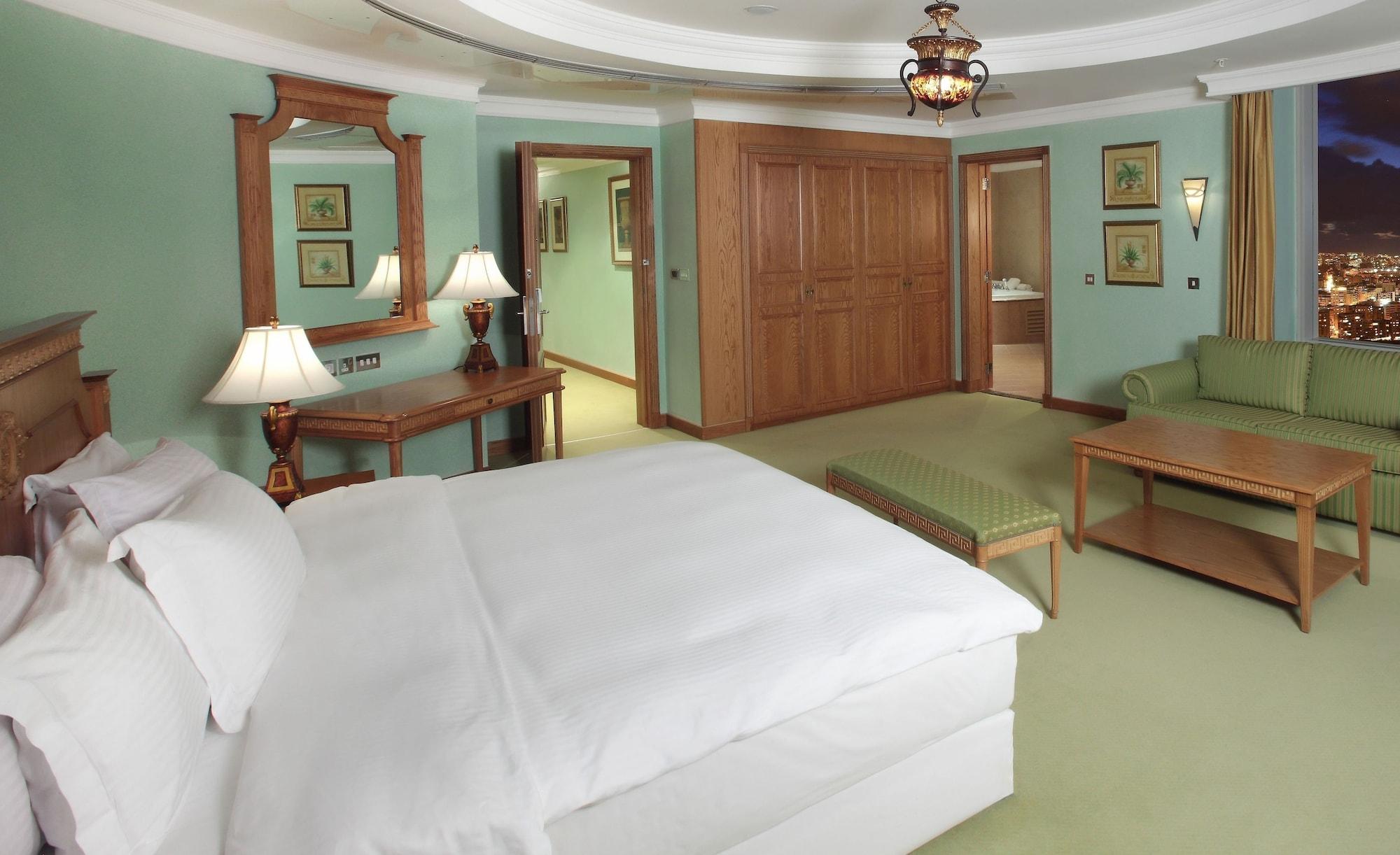 Hotel Al Habtoor Grand